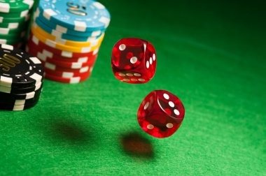 China Pools slot gameplay interface on momo slot platform
